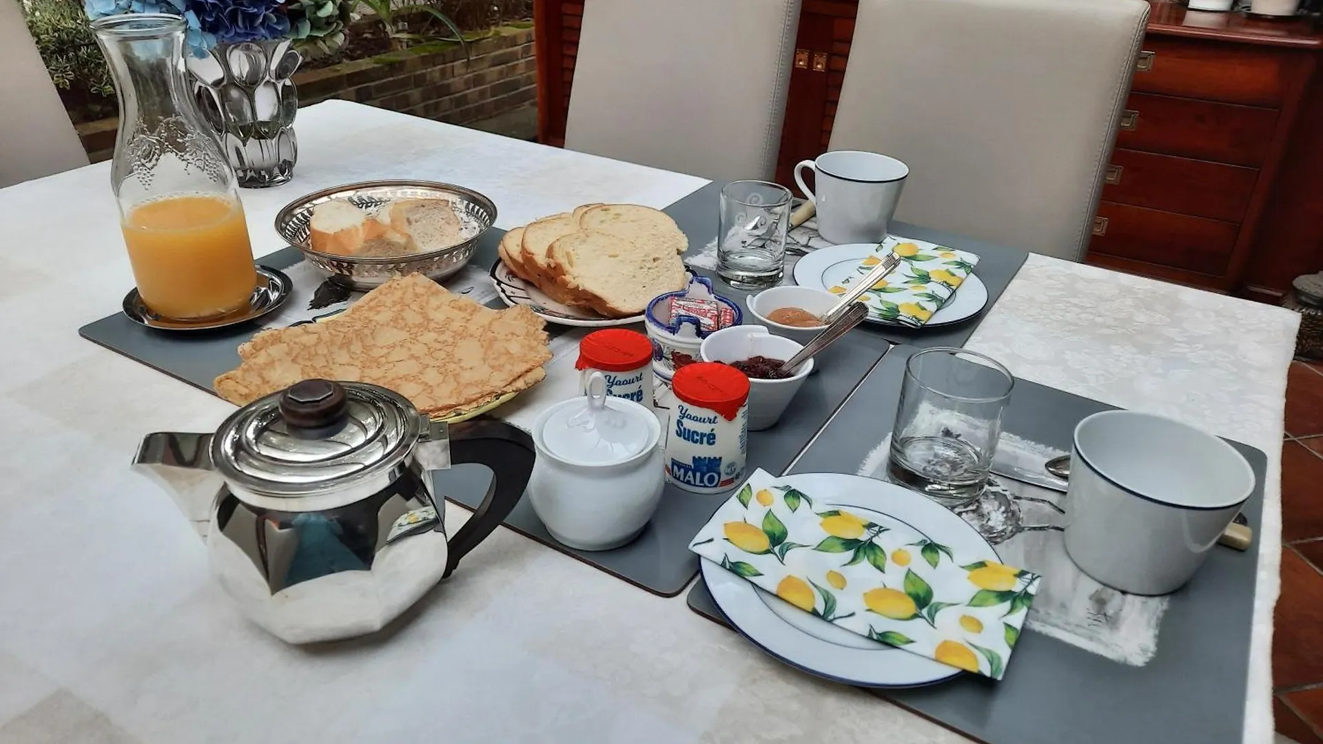 Chambre D'Hotes Avec Petit-Dejeuner Locmaria-Plouzane Bed and breakfast